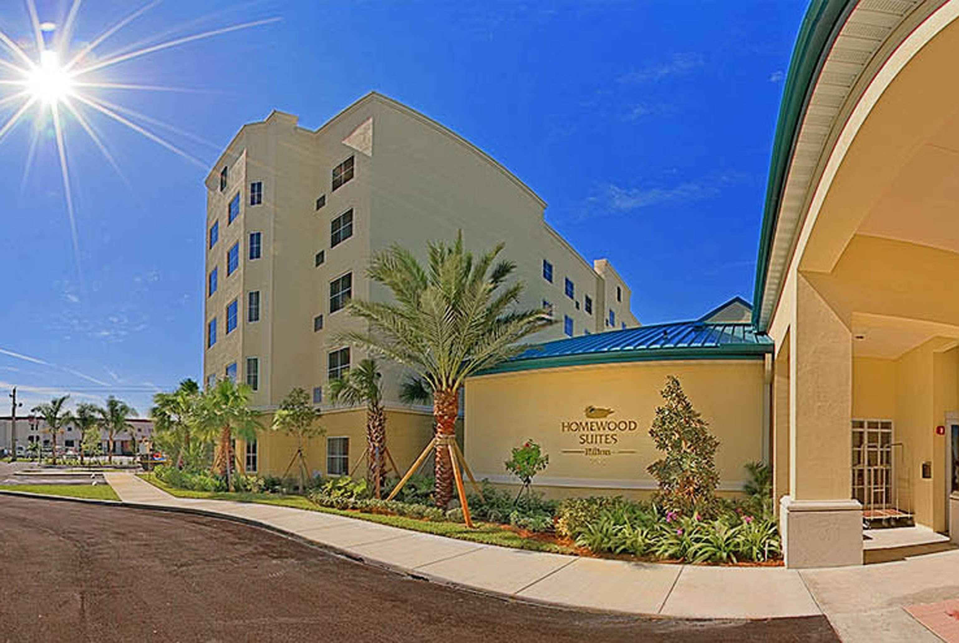 Homewood Suites By Hilton Miami - Airport West Майами-Спрингс Экстерьер фото