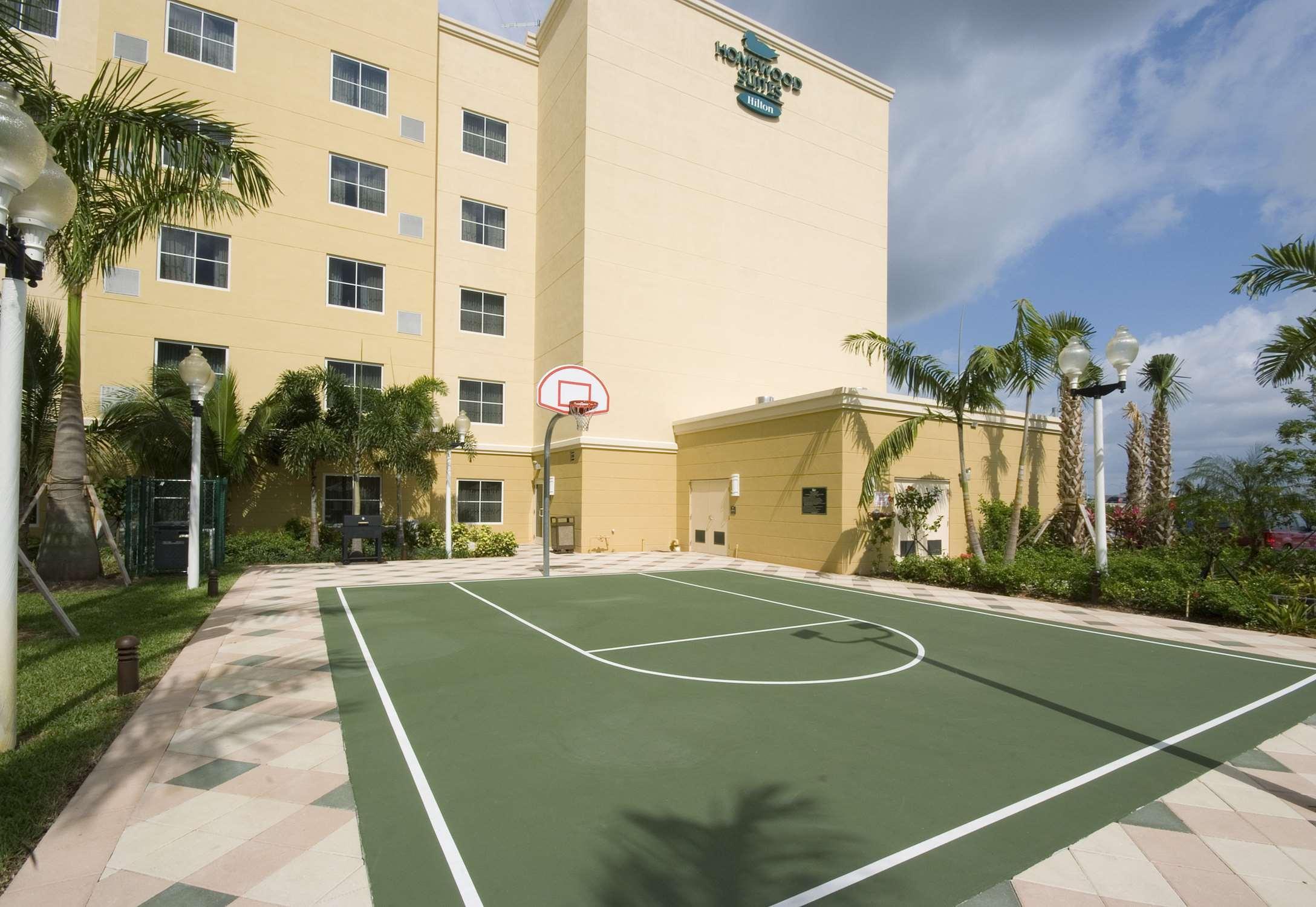 Homewood Suites By Hilton Miami - Airport West Майами-Спрингс Экстерьер фото