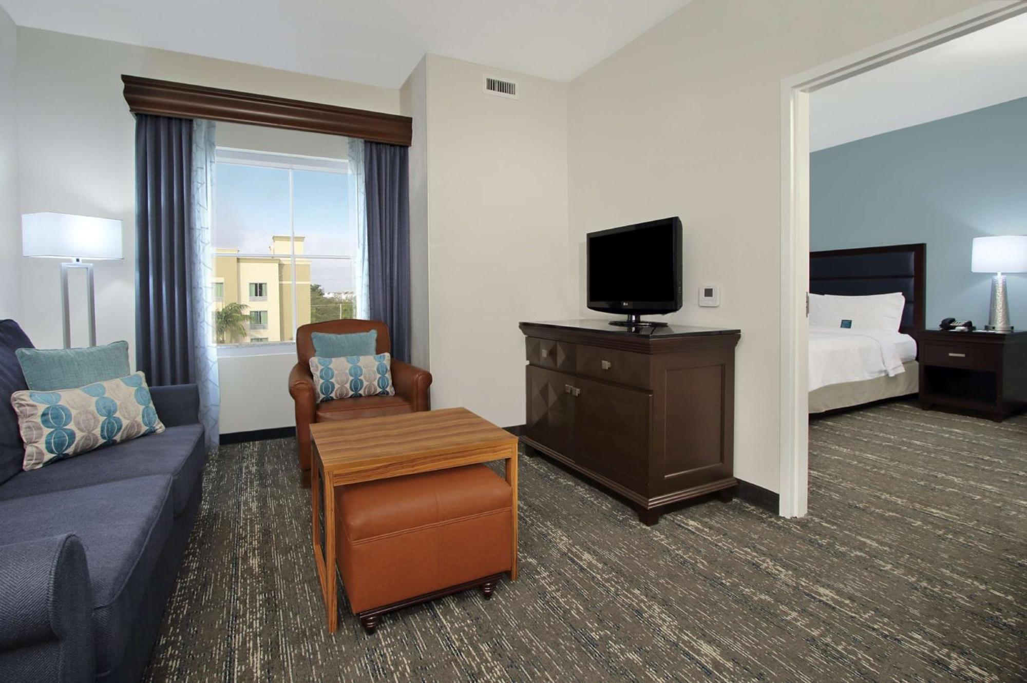 Homewood Suites By Hilton Miami - Airport West Майами-Спрингс Экстерьер фото