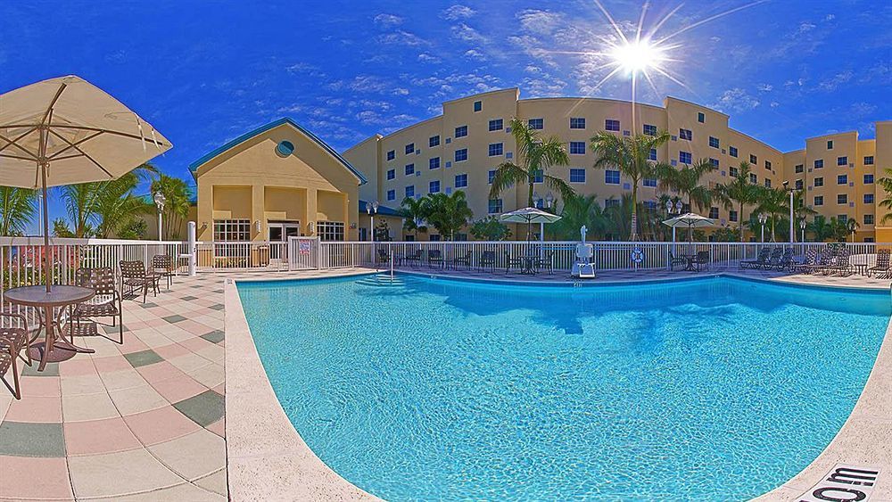 Homewood Suites By Hilton Miami - Airport West Майами-Спрингс Экстерьер фото