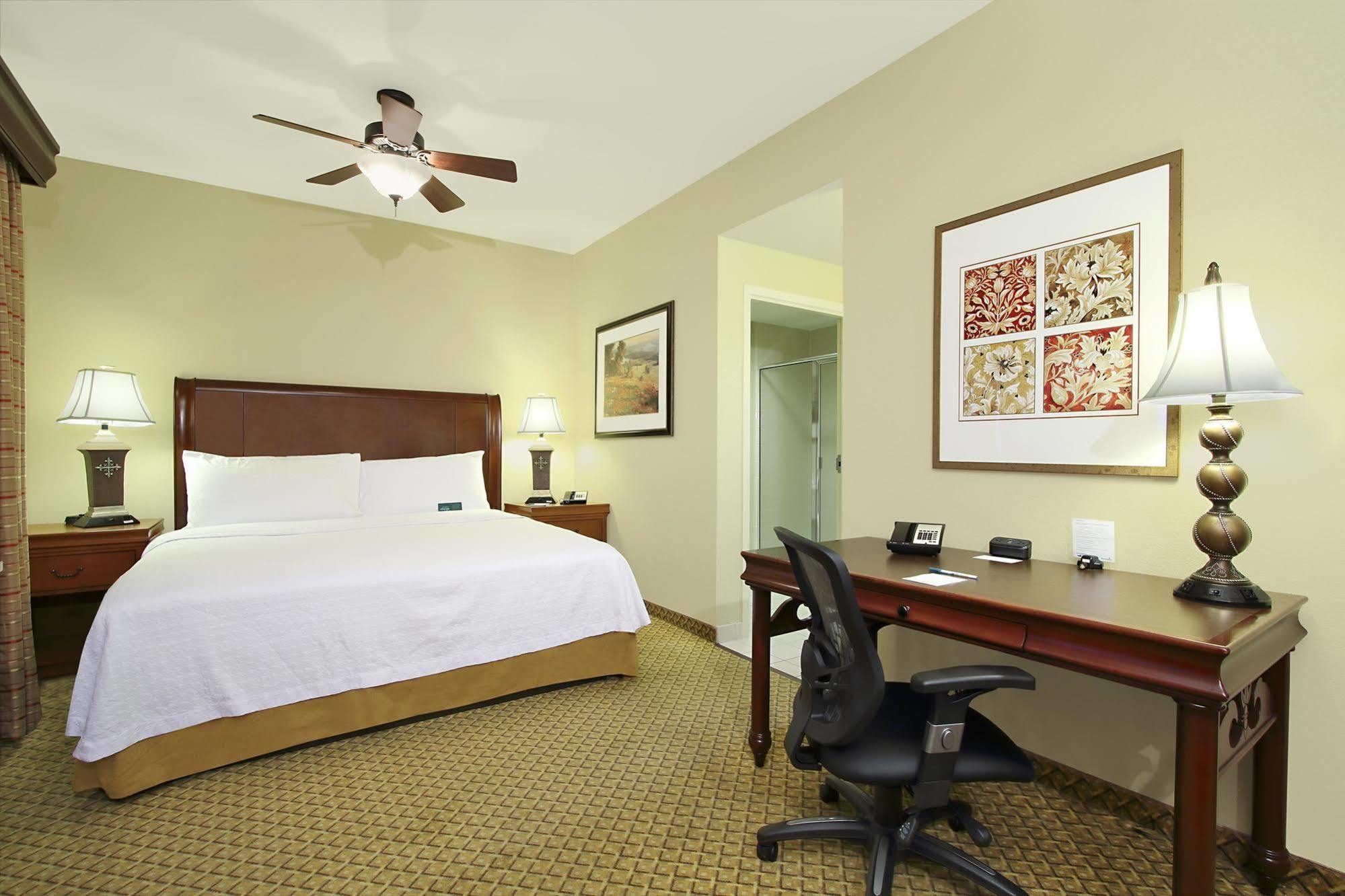 Homewood Suites By Hilton Miami - Airport West Майами-Спрингс Экстерьер фото